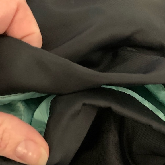 Best Black Tote Crossbody Bag With Gold Appliqué - Picture 9 of 11